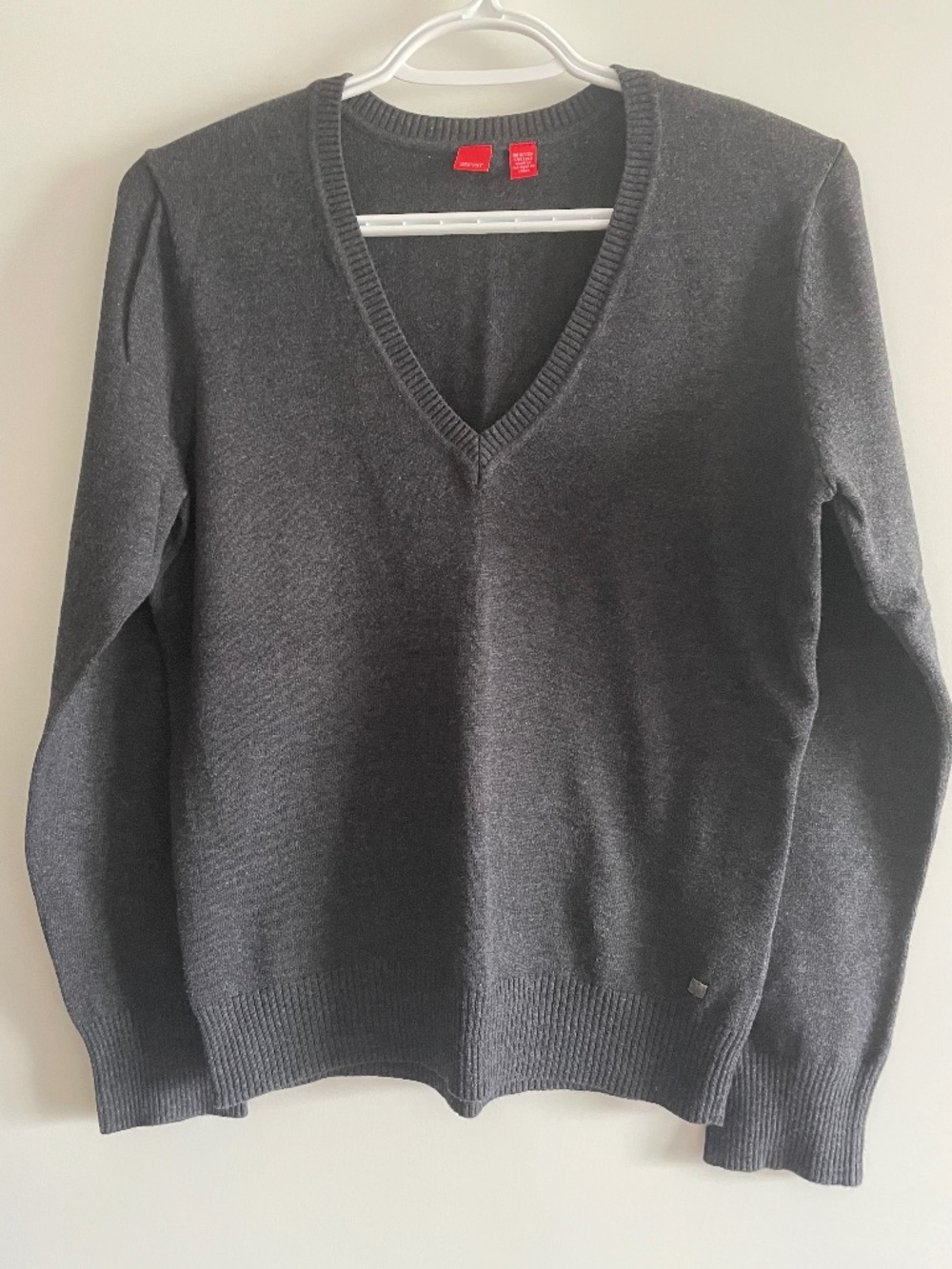 EUC Esprit Charcoal Grey Long Sleeved Full Length V-Neck Sweater Stretchy Large